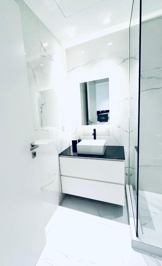 Stylish Central Superior Bedroom In Kolonaki Atenas Exterior foto